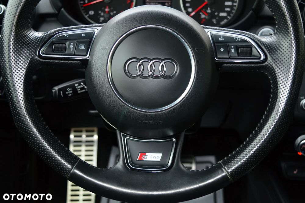 Audi A1 1.4 TFSI S tronic S line Sportpaket - 19