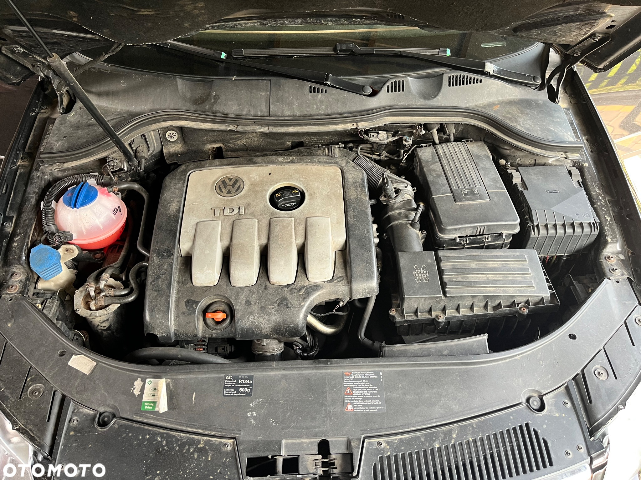 Volkswagen Passat - 16