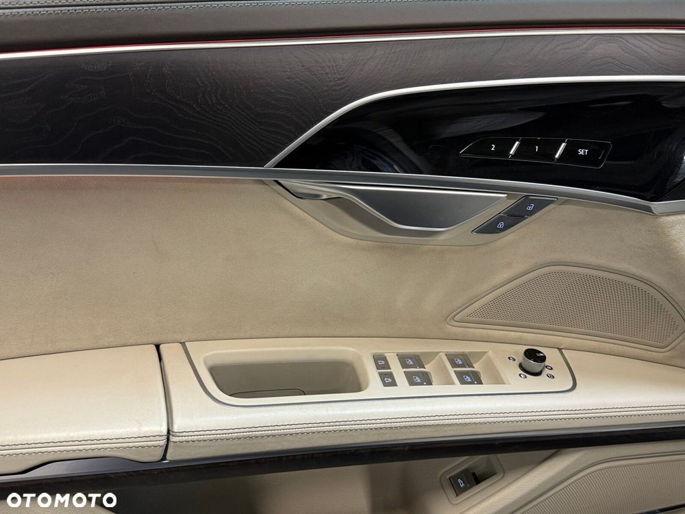 Audi A8 - 21