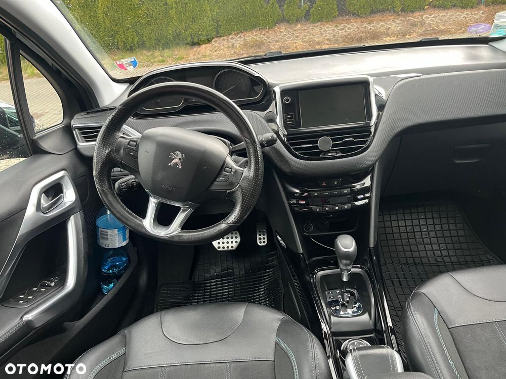 Peugeot 2008 1.2 Pure Tech Style S&S EAT6 - 15