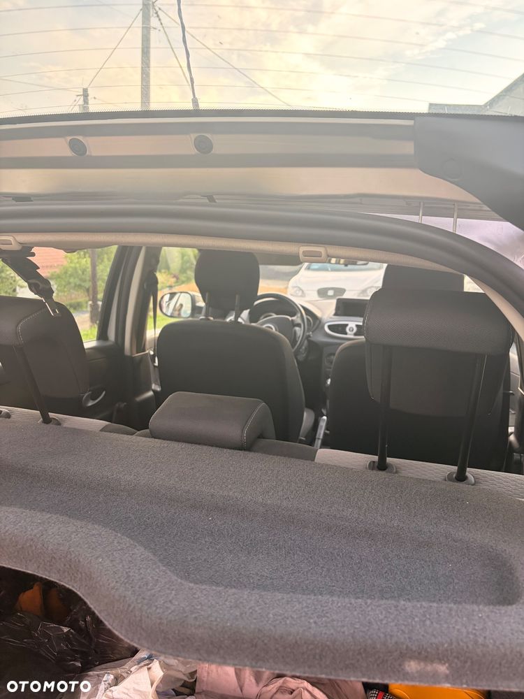 Renault Clio 1.2 16V Expression - 12