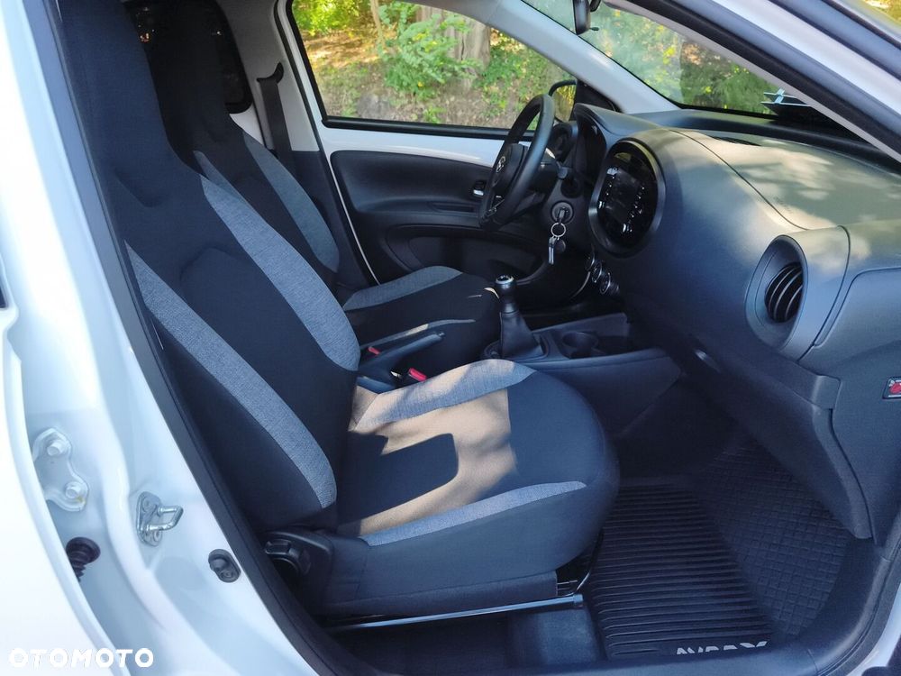 Toyota Aygo X - 27