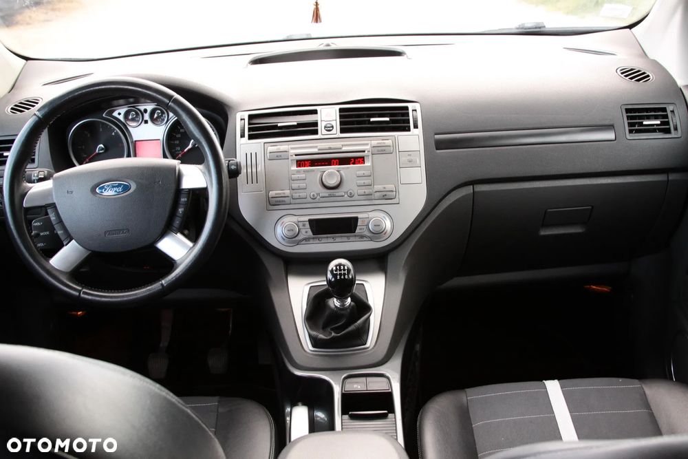 Ford Kuga 2.0 TDCi Titanium - 14