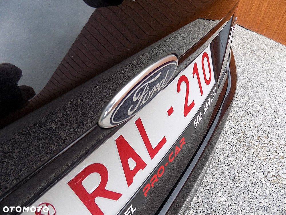 Ford Fiesta 1.0 Celebration - 24