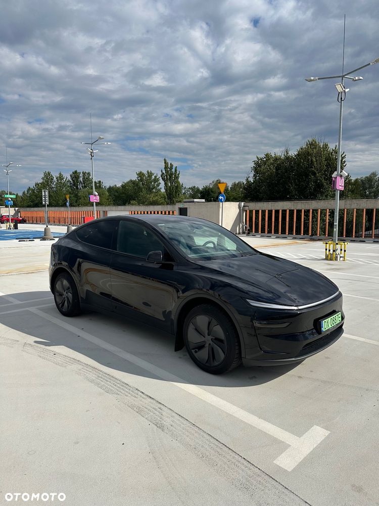 Tesla Model Y 79kWh Long Range Premium RWD - 4