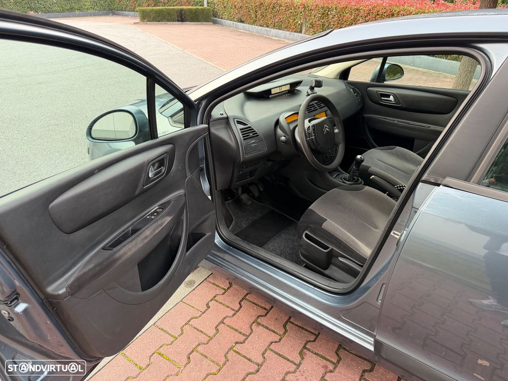 Citroën C4 1.6 HDi SX - 8