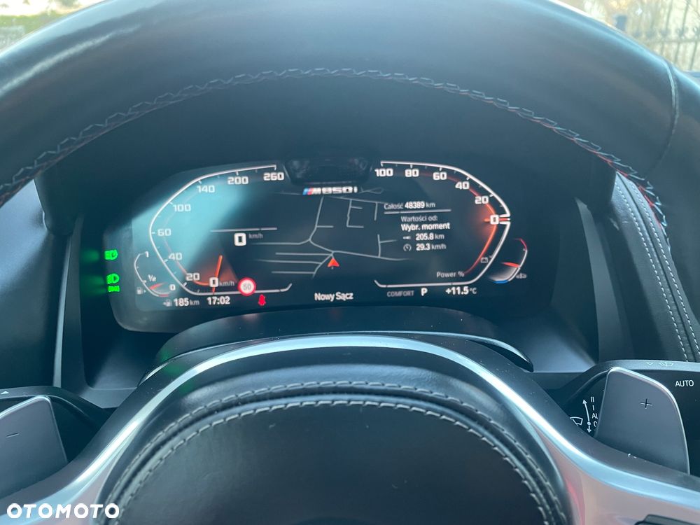 BMW Seria 8 - 18