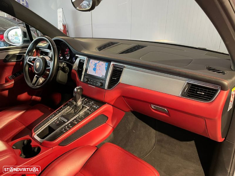 Porsche Macan Standard - 36