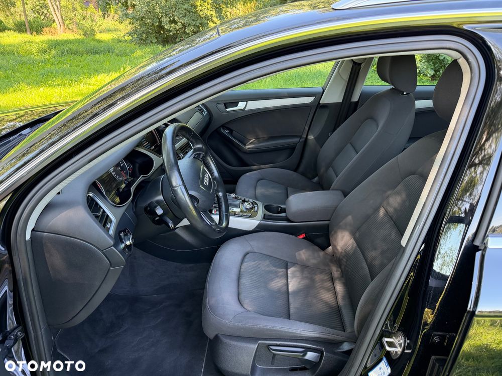 Audi A4 Avant 2.0 TDI DPF clean diesel multitronic S line Sportpaket - 13