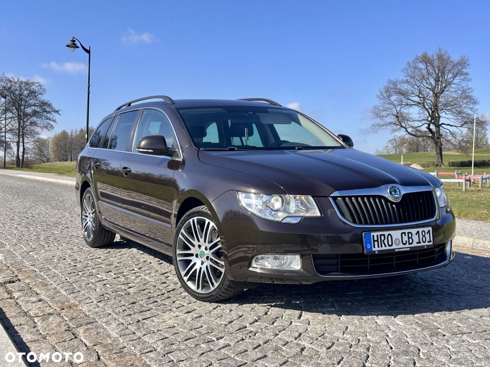 Skoda Superb 2.0 TDI DSG Exclusive - 17