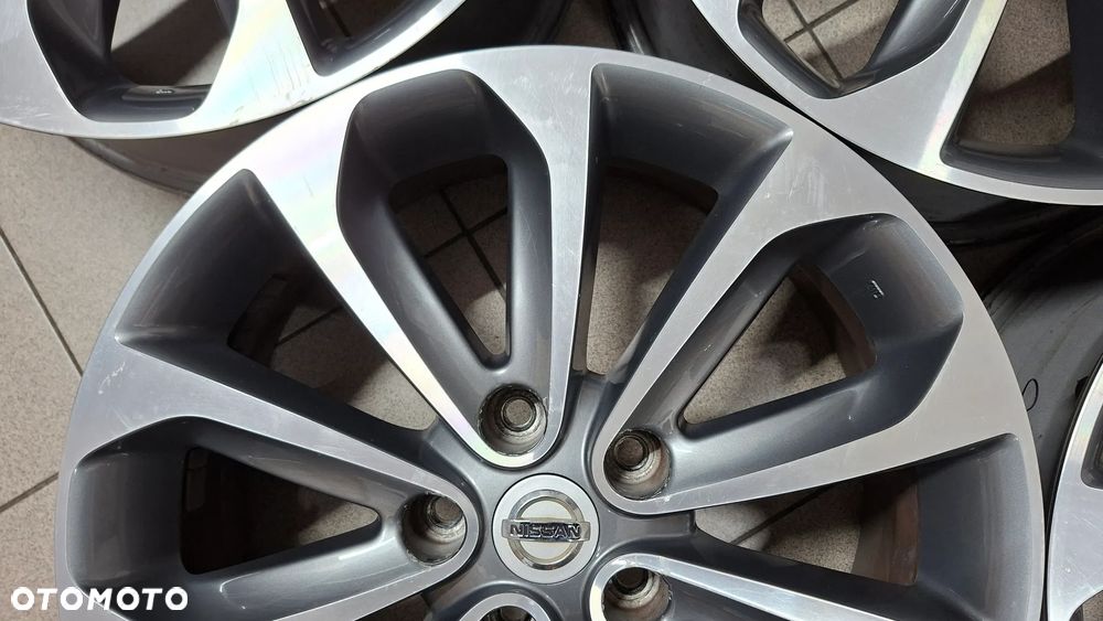 Felgi Aluminiowe 18 Nissan Qashqai 5x114.3 ET 40 - 4