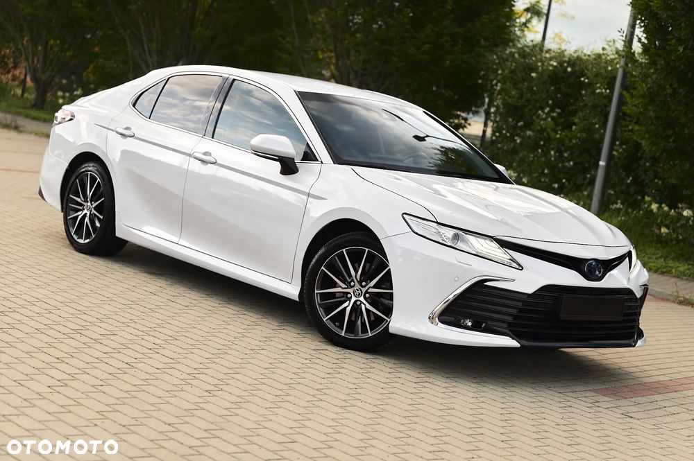 Toyota Camry 2.5 Hybrid Executive CVT - 4