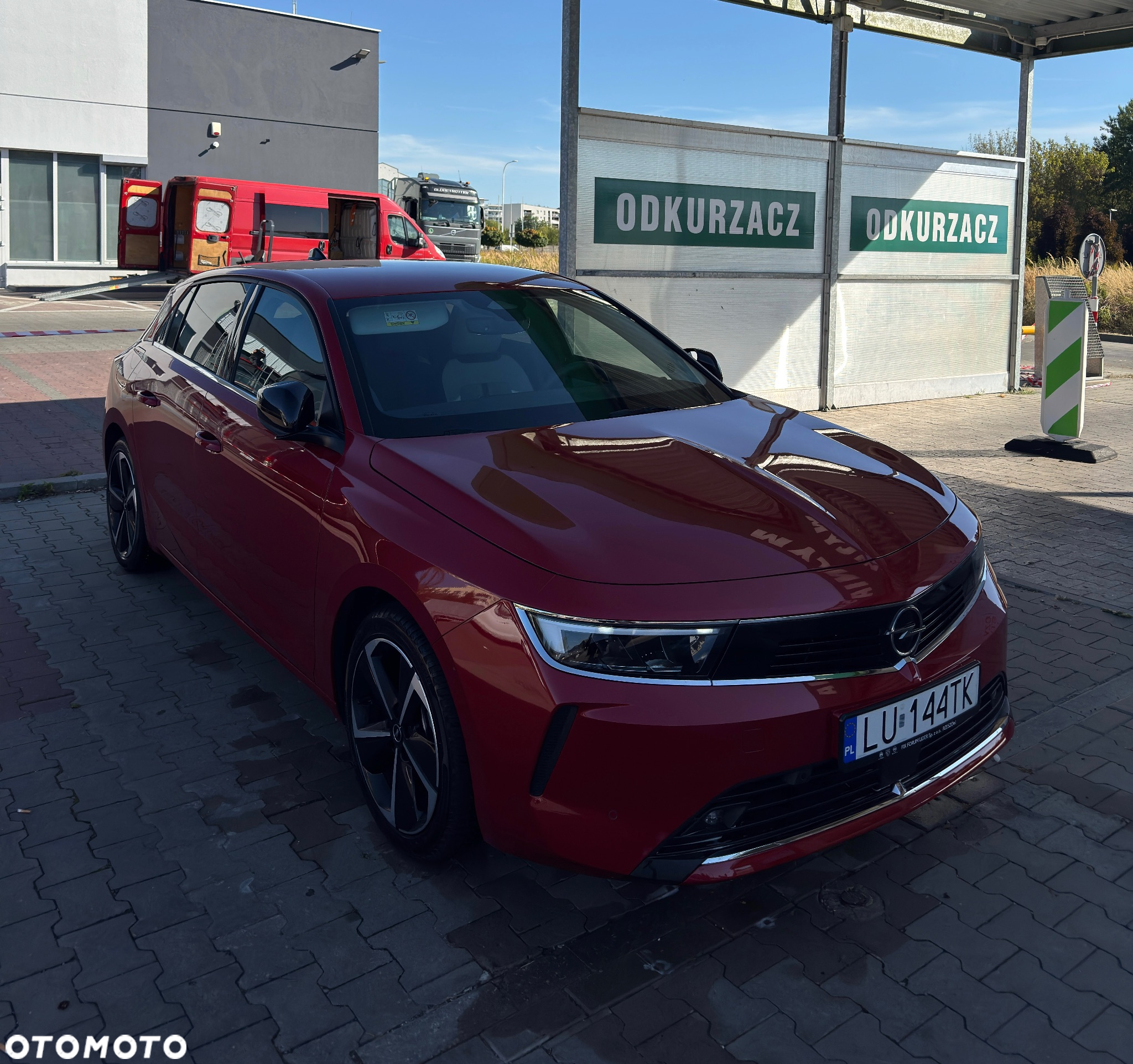 Opel Astra V 1.2 T Elegance S&S - 14