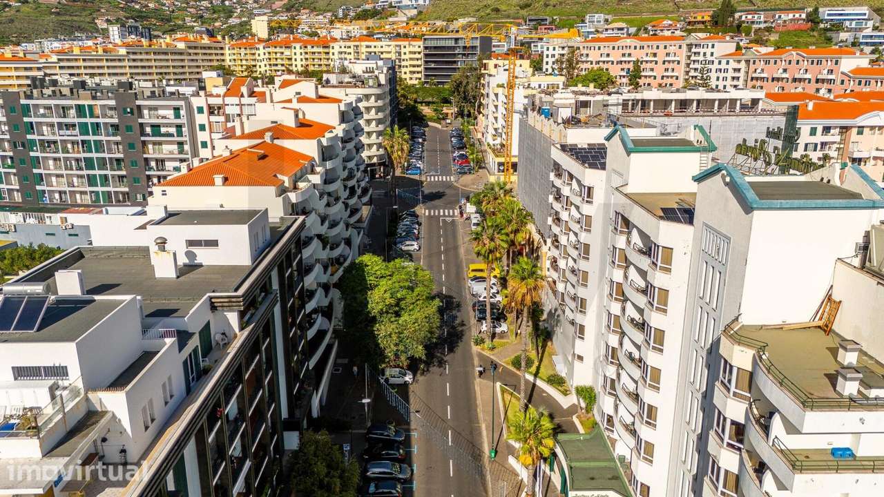 Apartamento T2 no Edifício Golden Star | Rua Vale de Ajuda, Funchal - Grande imagem: 2/22