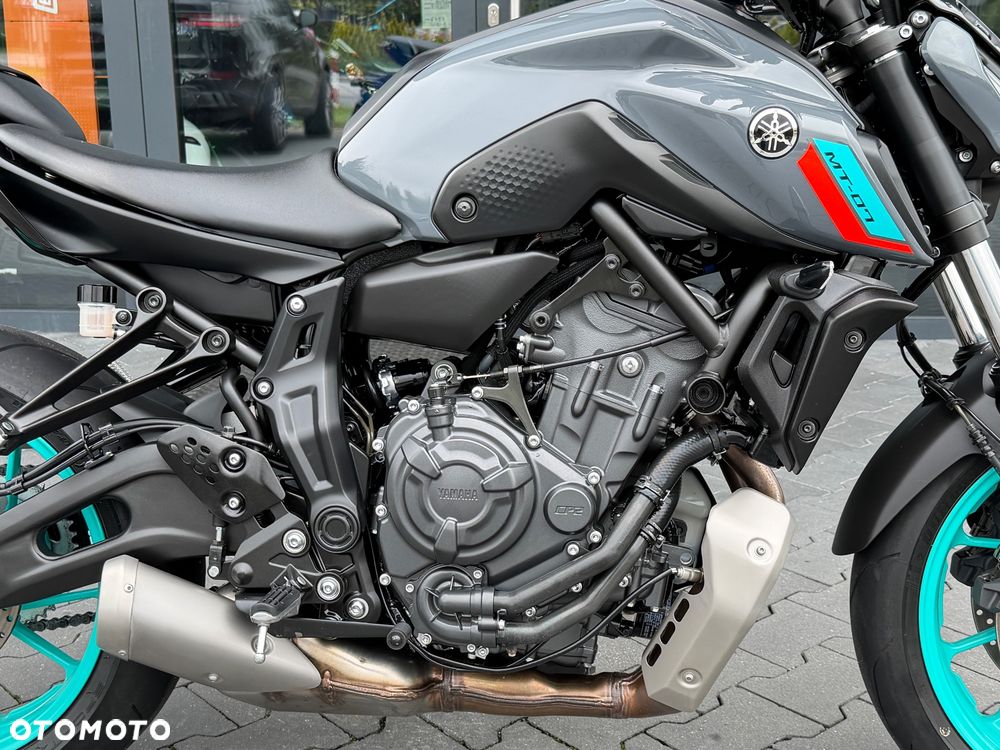 Yamaha MT - 7