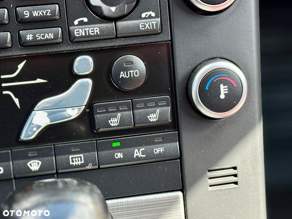 Volvo V70 2.5T Summum - 34