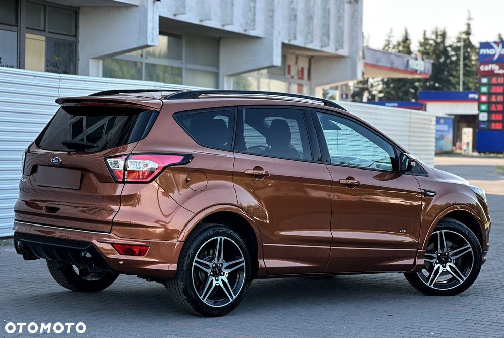 Ford Kuga 2.0 TDCi 4x4 ST-Line - 18