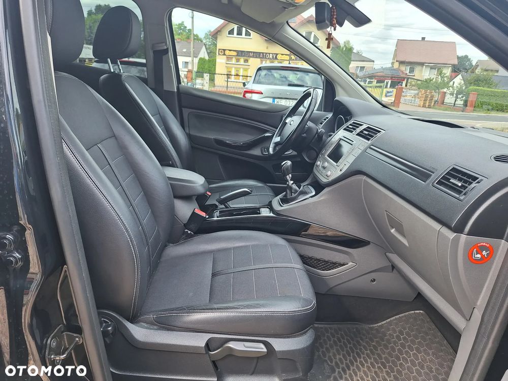 Ford Kuga 2.5 4x4 Titanium - 21