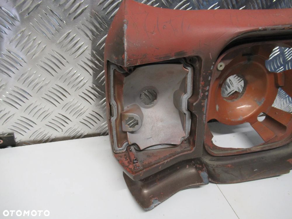 Okular obudowa lampy przedniej prawej Chevrolet El Camino Malibu - 2