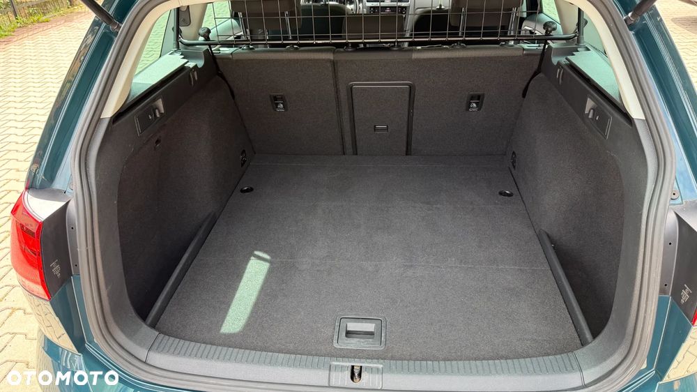 Volkswagen Golf 1.6 TDI SCR Comfortline - 12