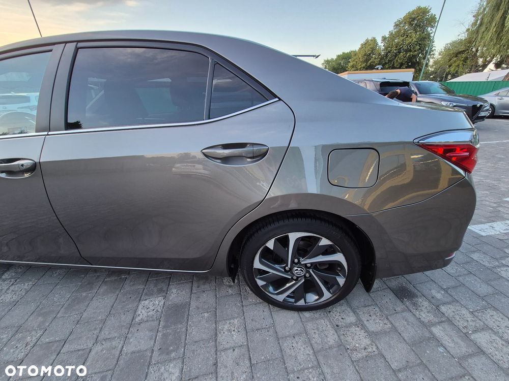 Toyota Corolla - 20