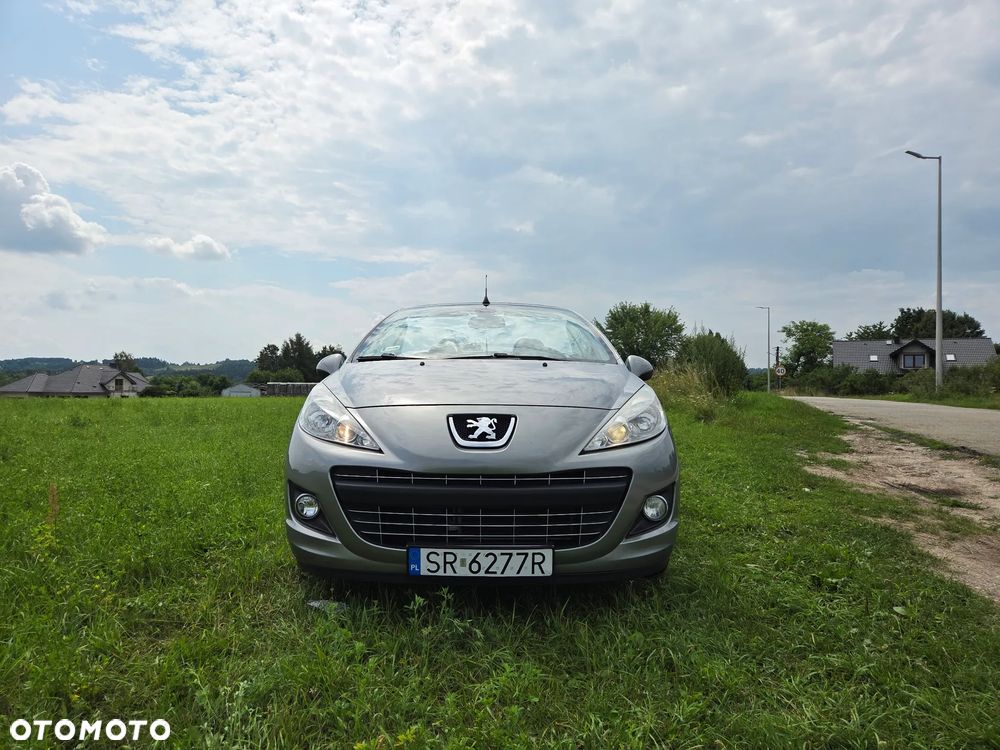 Peugeot 207 CC - 2
