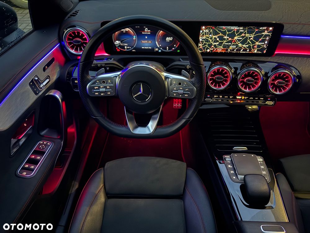 Mercedes-Benz CLA 180 7G-DCT Edition AMG Line - 32