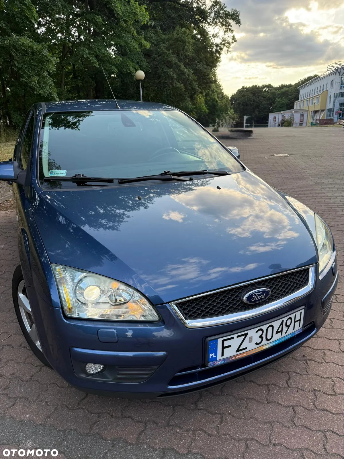 Ford Focus 2.0 16V Ghia - 10
