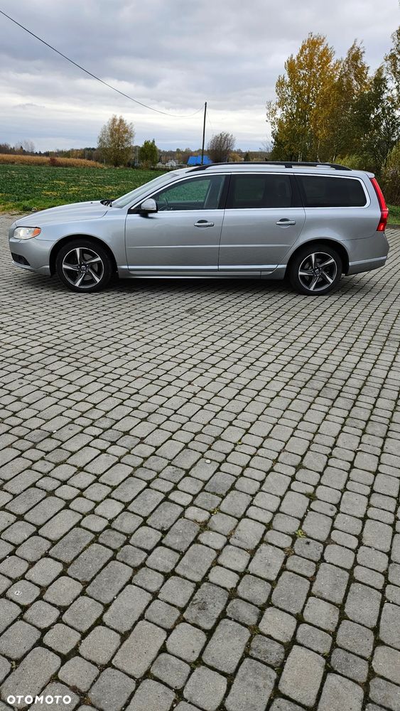 Volvo V70 D3 Momentum - 6
