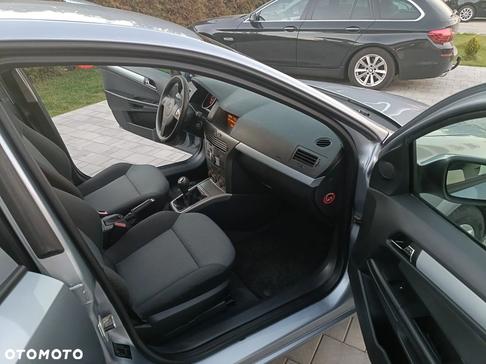 Opel Astra - 17
