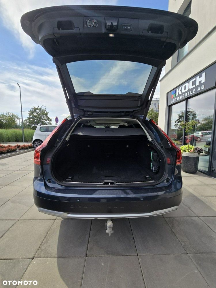 Volvo V90 Cross Country B4 D AWD Ultimate - 11