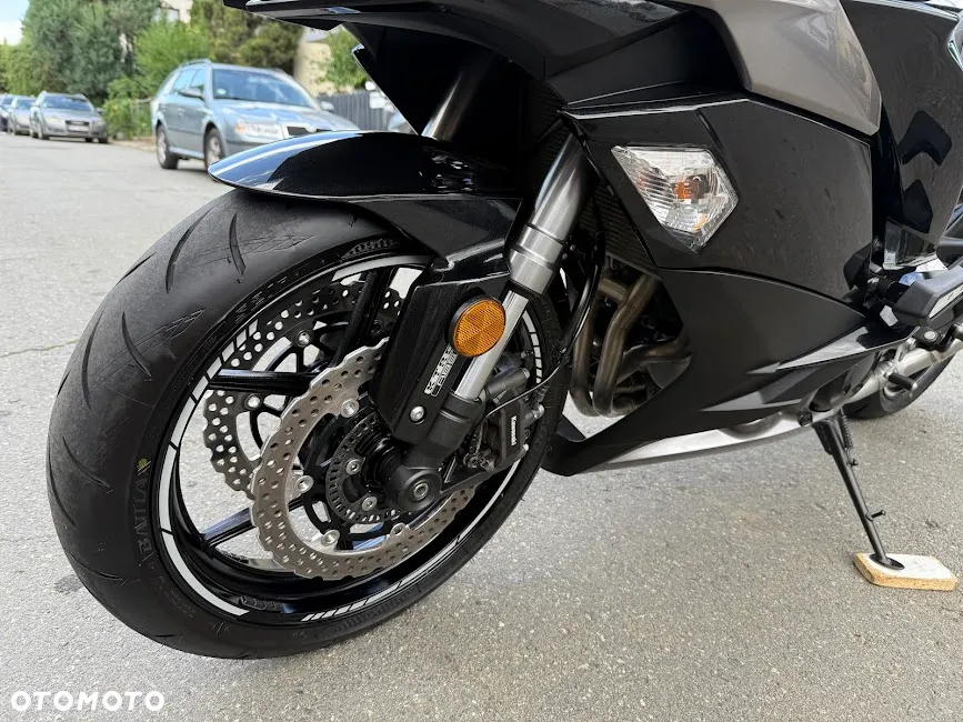 Kawasaki Ninja 1000 SX - 12