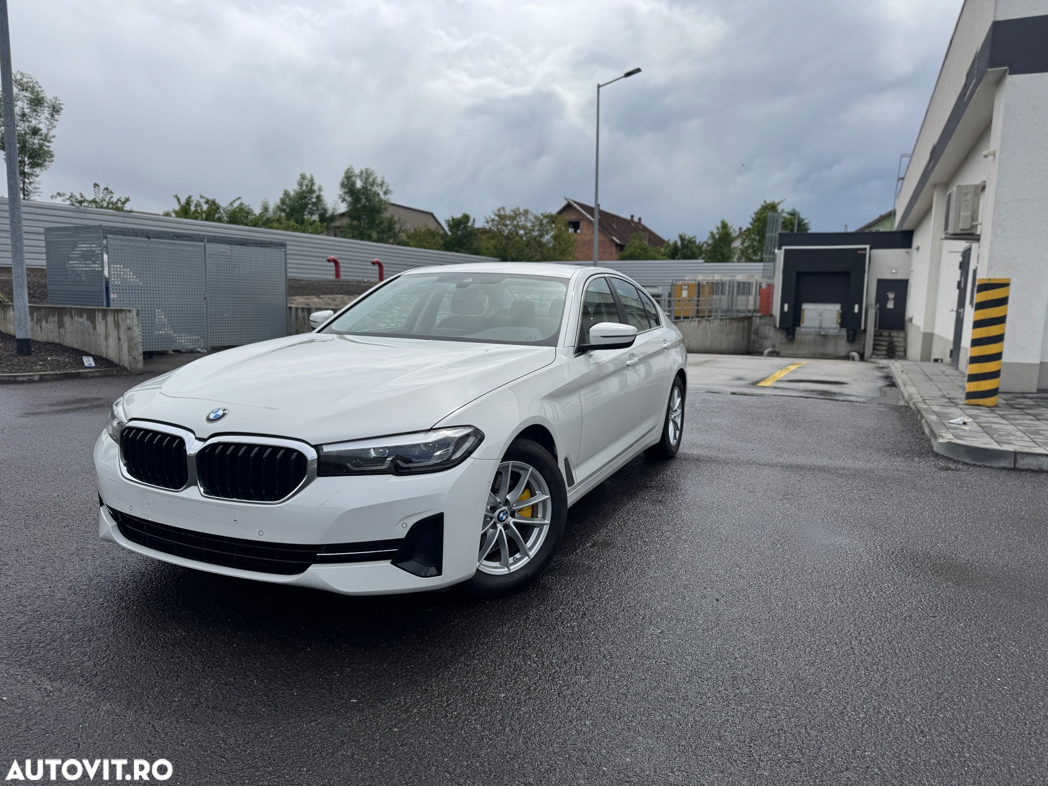 BMW Seria 5 520d Efficient Dynamics Edition Aut. - 19