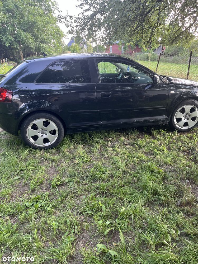 Audi A3 Sportback - 2