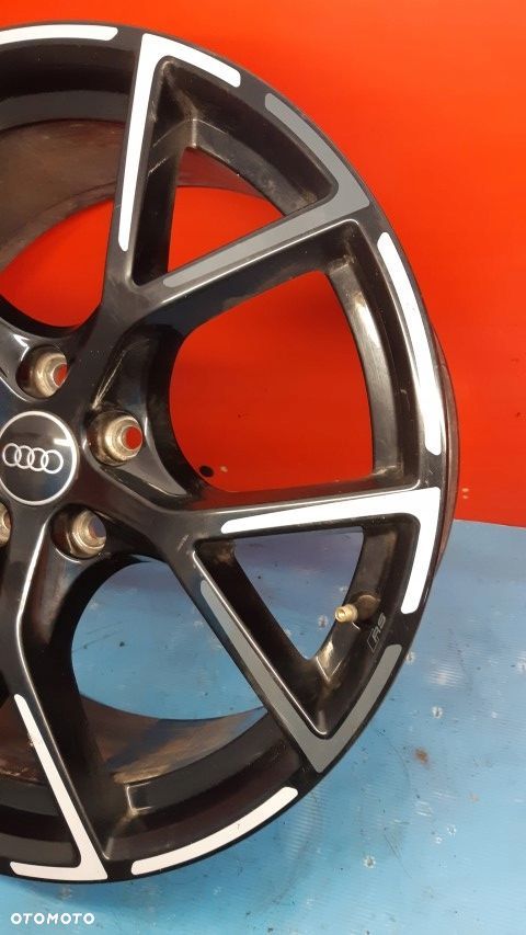 Felga Aluminiowa Audi RS3 8Y 19cali et46 8Y0601025CA - 3