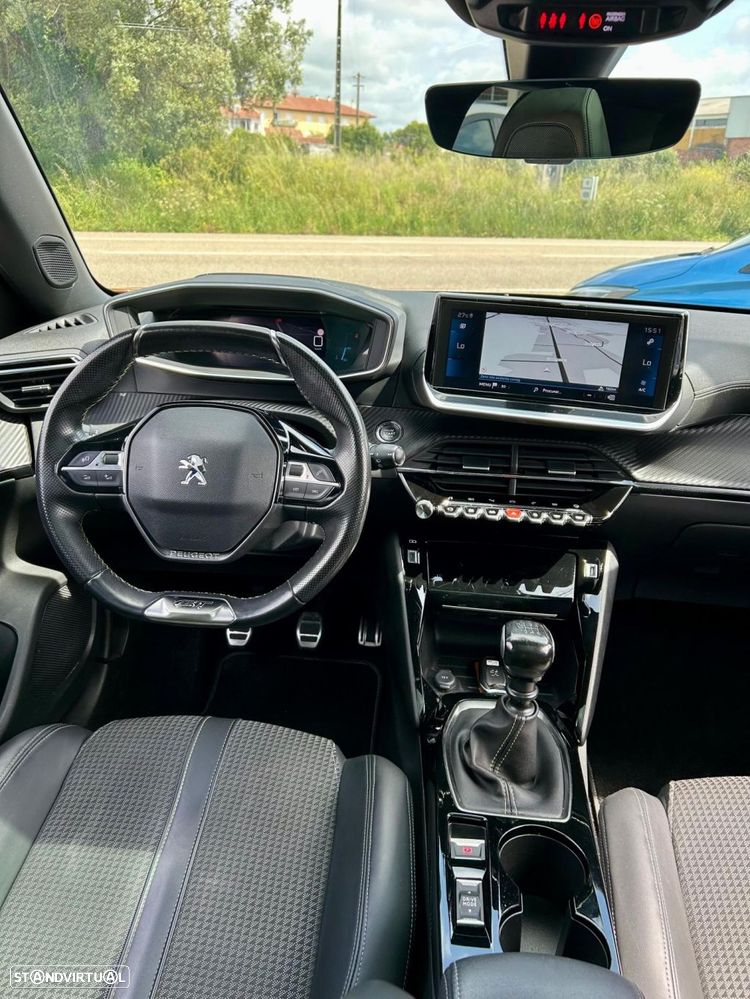 Peugeot 2008 1.2 PureTech GT Line - 11