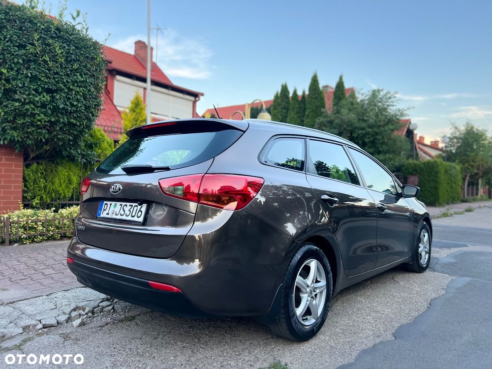 Kia Ceed 1.6 GDI Spirit - 10