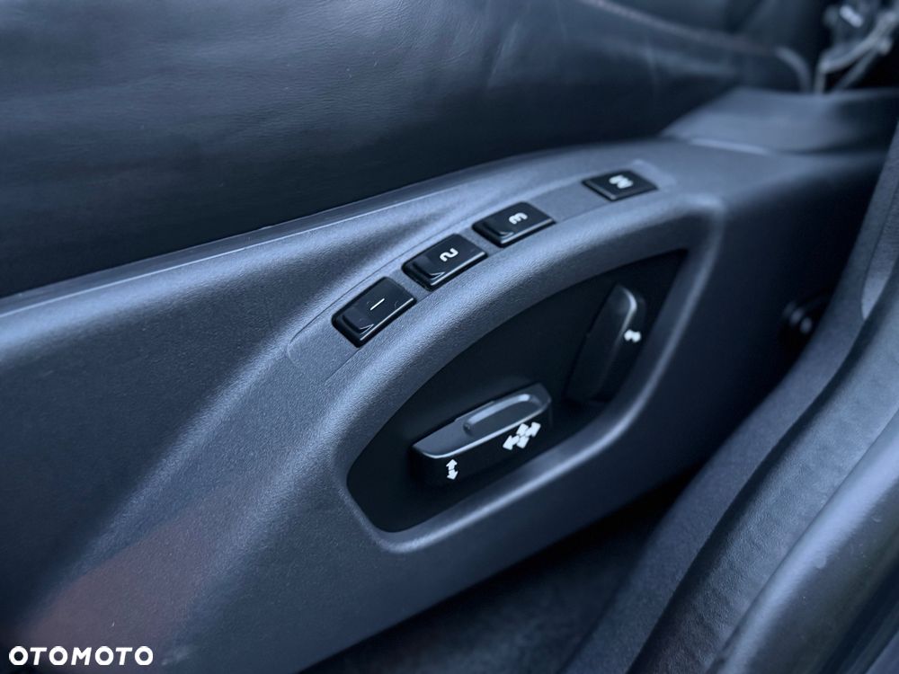 Volvo XC 60 D4 Drive-E Momentum - 28