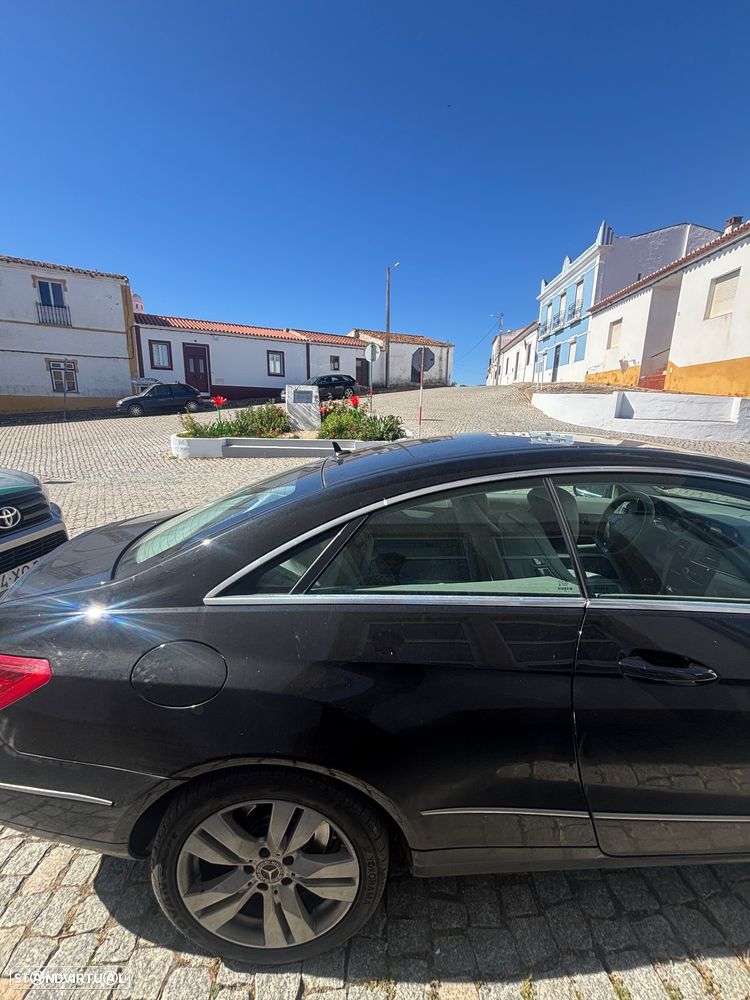 Mercedes-Benz E 250 CDi Avantgarde BlueEfficiency - 4