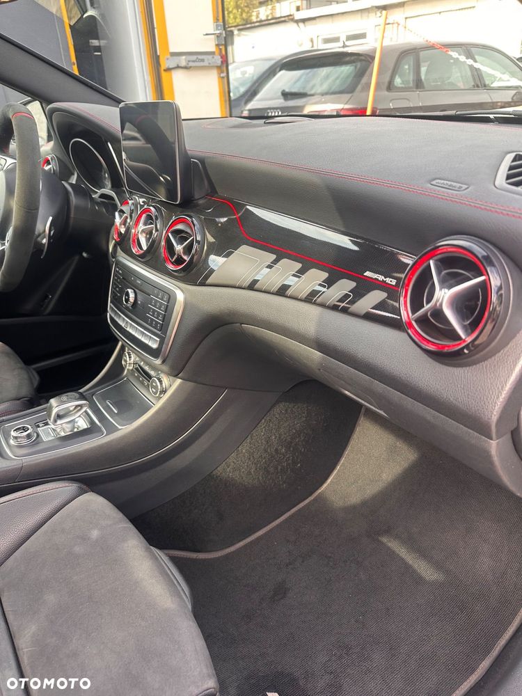 Mercedes-Benz GLA AMG 45 4-Matic - 26