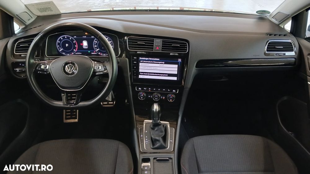 Volkswagen Golf - 14