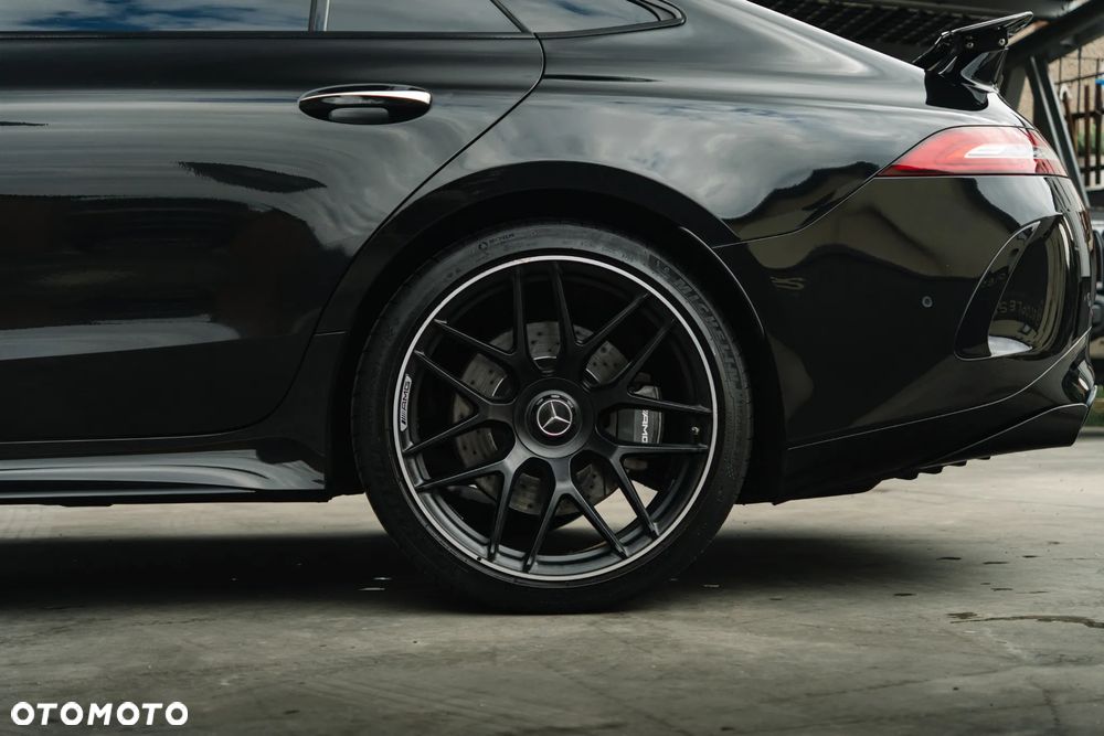 Mercedes-Benz AMG GT 43 4-Matic+ Special Edition Red - 13