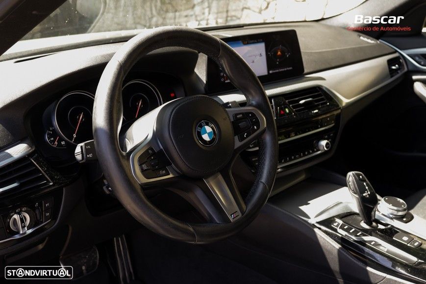 BMW 530 e iPerformance Pack M - 31