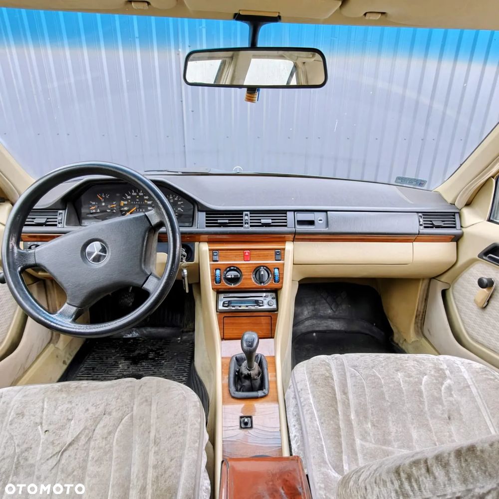 Mercedes-Benz W124 (1984-1993) - 7