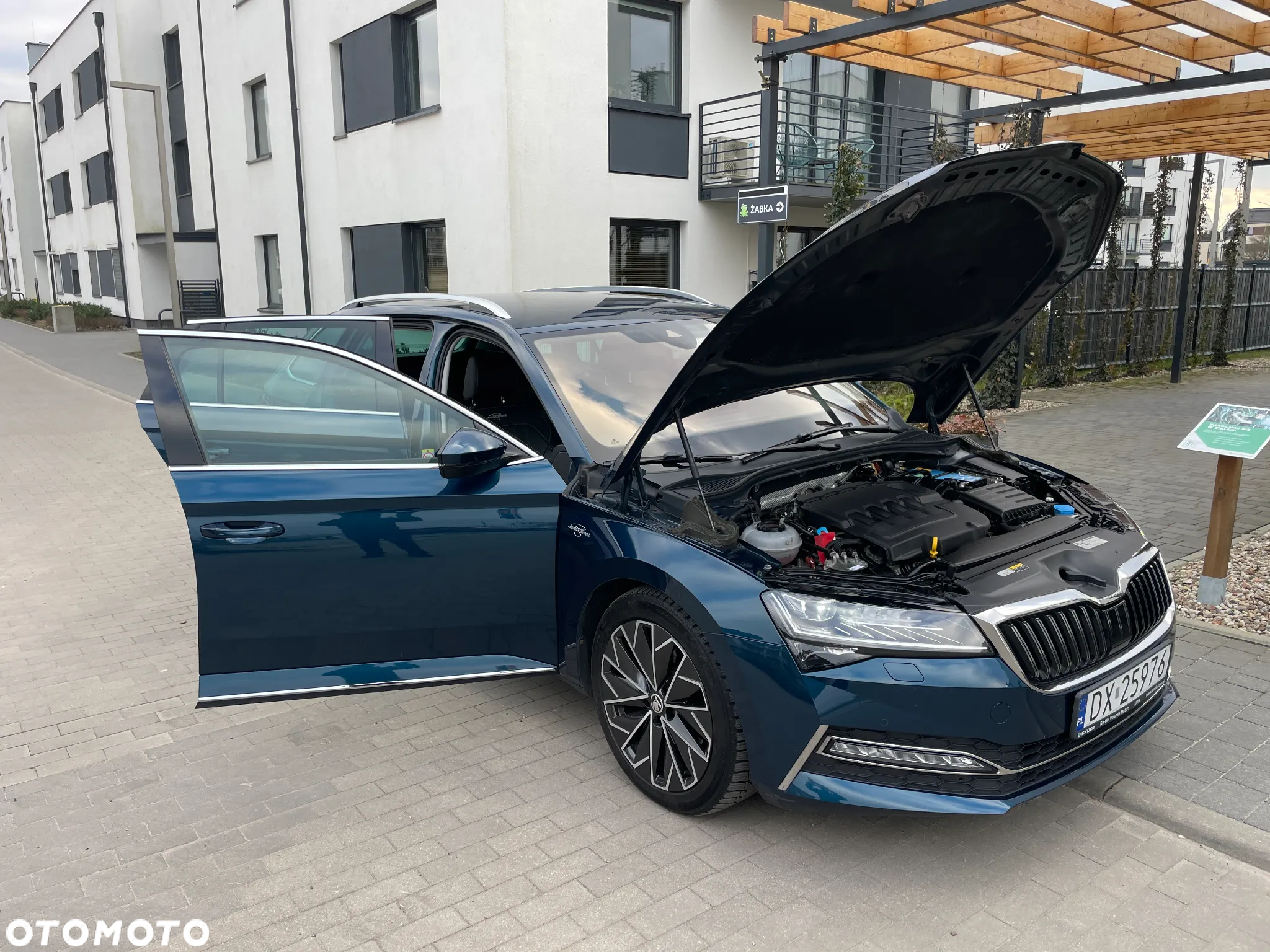 Skoda Superb 2.0 TDI 4x4 L&K DSG - 19