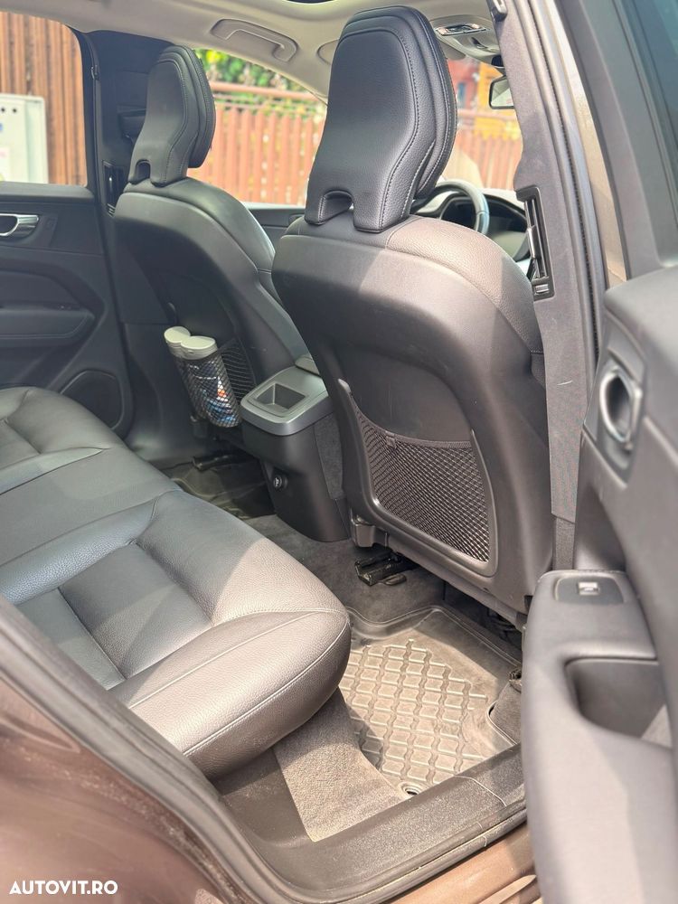 Volvo XC 60 D4 Momentum - 14