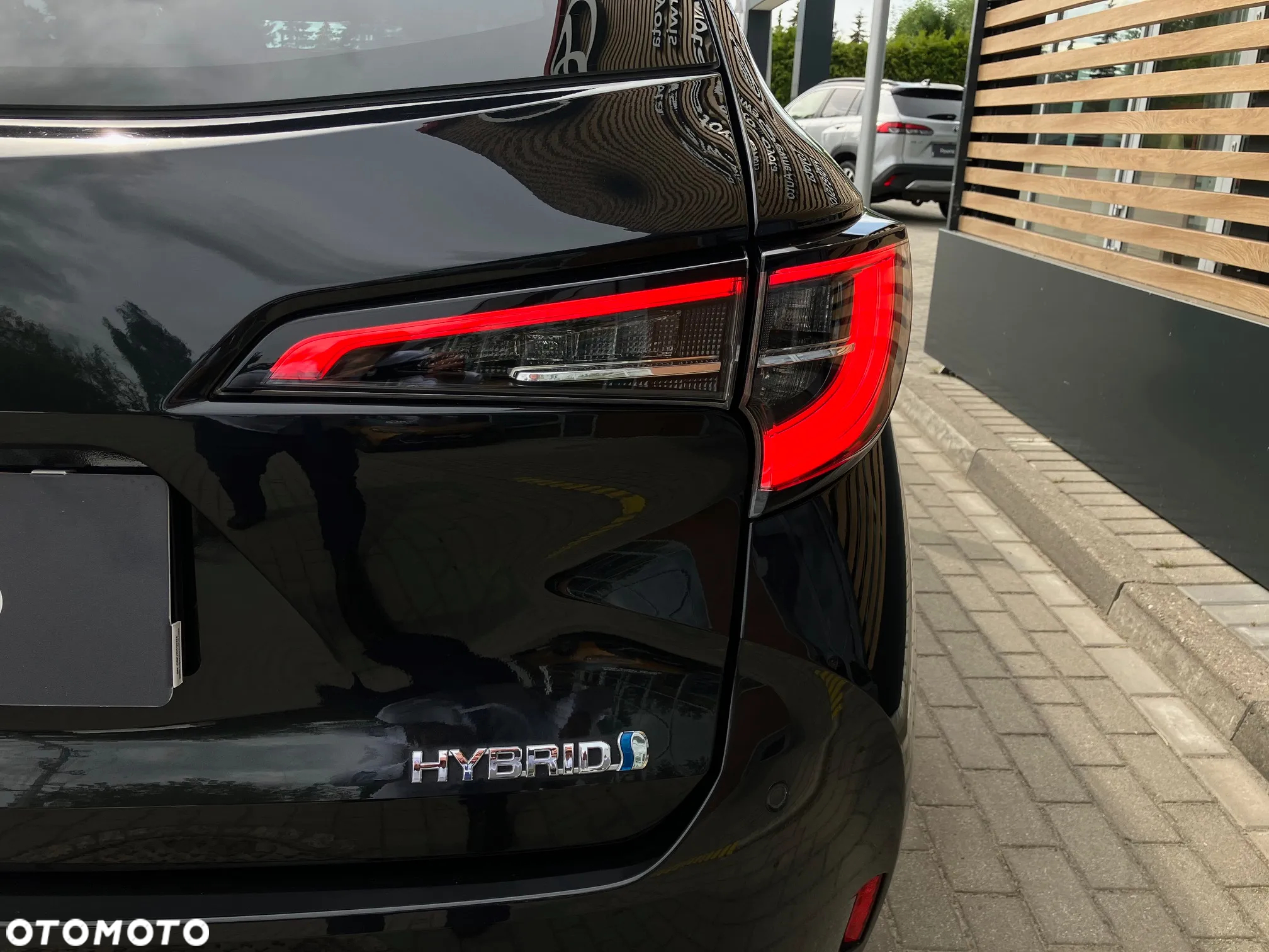 Toyota Corolla 1.8 Hybrid Comfort - 8