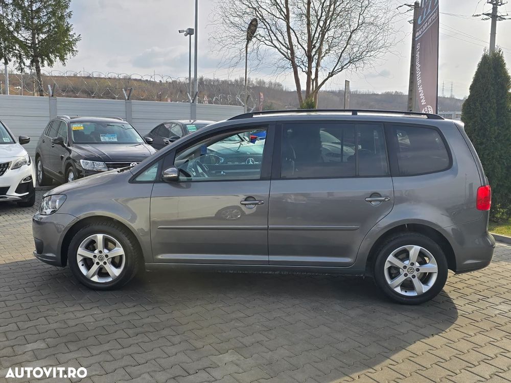 Volkswagen Touran 1.6 TDI DSG Comfortline - 3