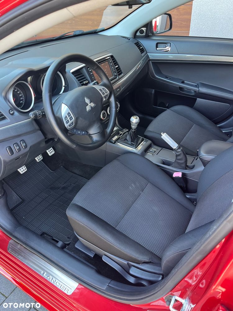 Mitsubishi Lancer - 10