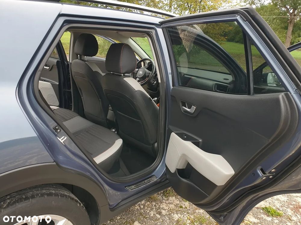 Kia Stonic 1.4 L - 23